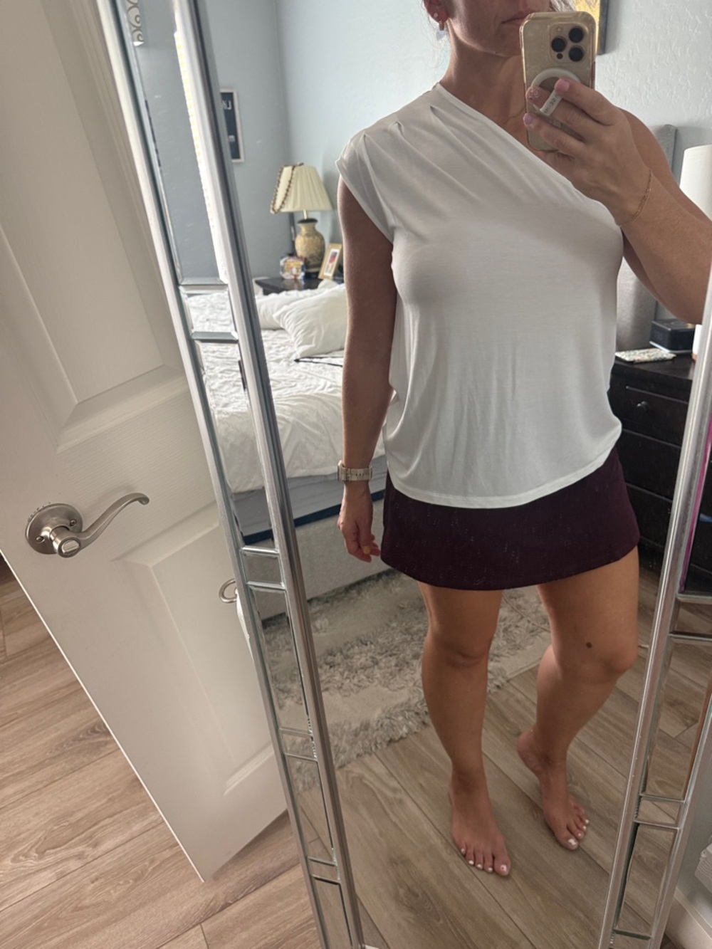Express White One-Shoulder Top - Picture 2 of 7
